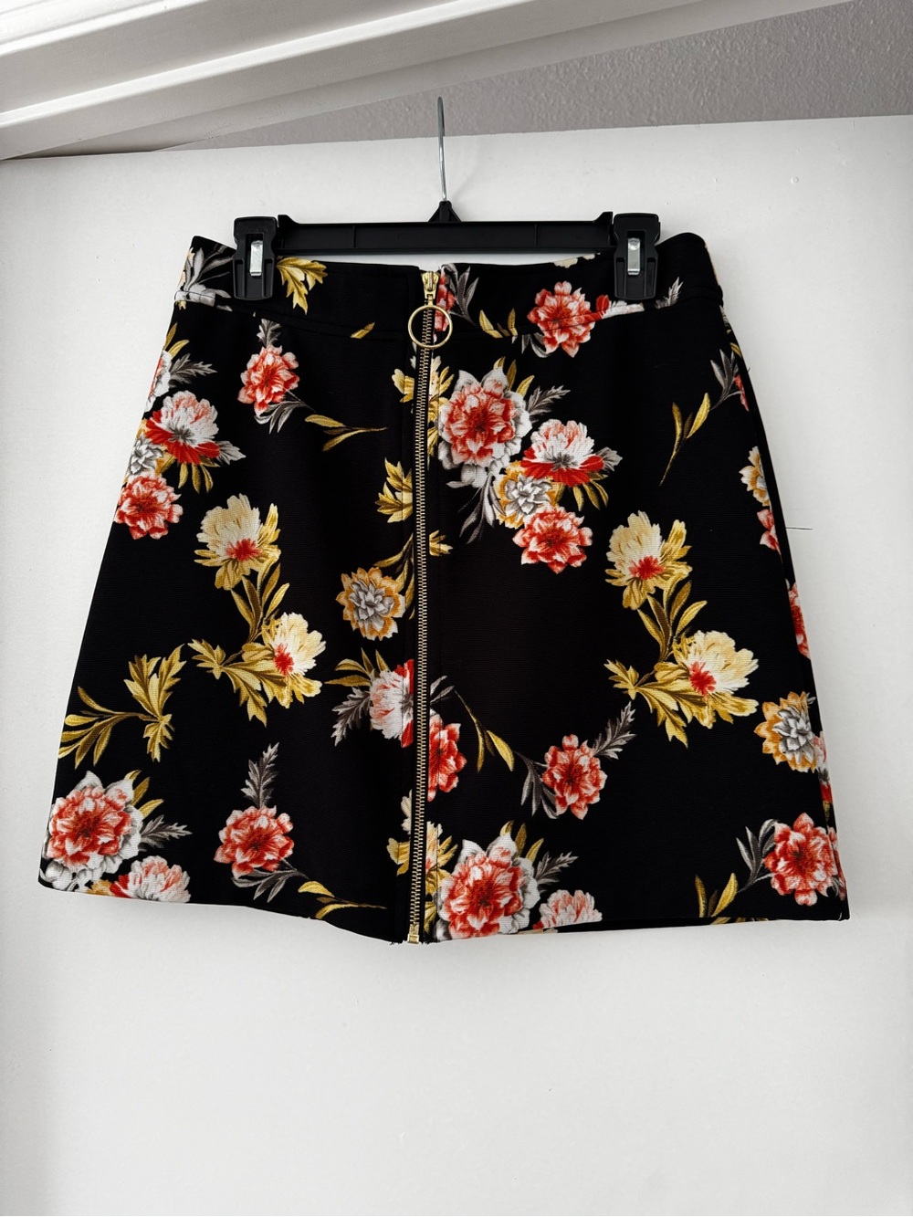 INC International Concepts Black Floral A-Line Skirt with Front Zip